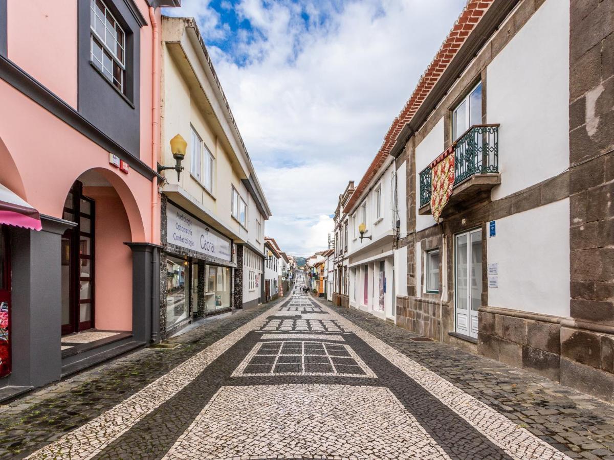 Facing Bay Hostel Praia da Vitoria Exterior photo